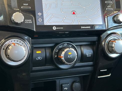 Certified 2021 Toyota 4Runner Venture w/ Moonroof Package AWD/4WD image 23