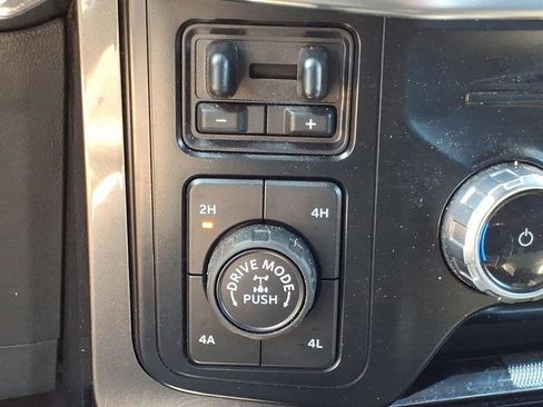 Used 2023 Ford F150 Lariat w/ Equipment Group 502A High AWD/4WD image 19