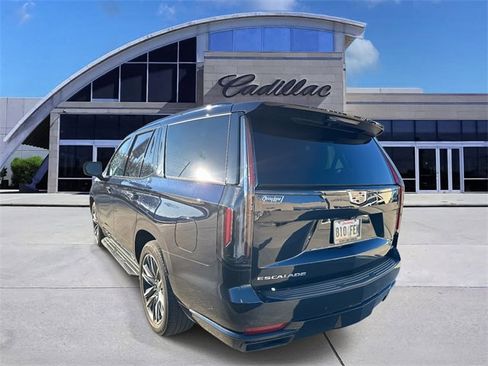 Used 2021 Cadillac Escalade Sport w/ Driver Assist Tech Package image 6