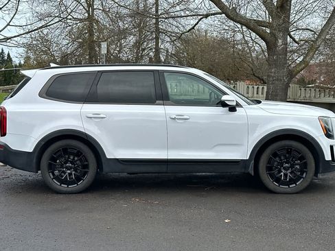 Used 2021 Kia Telluride EX w/ EX Premium Package image 8