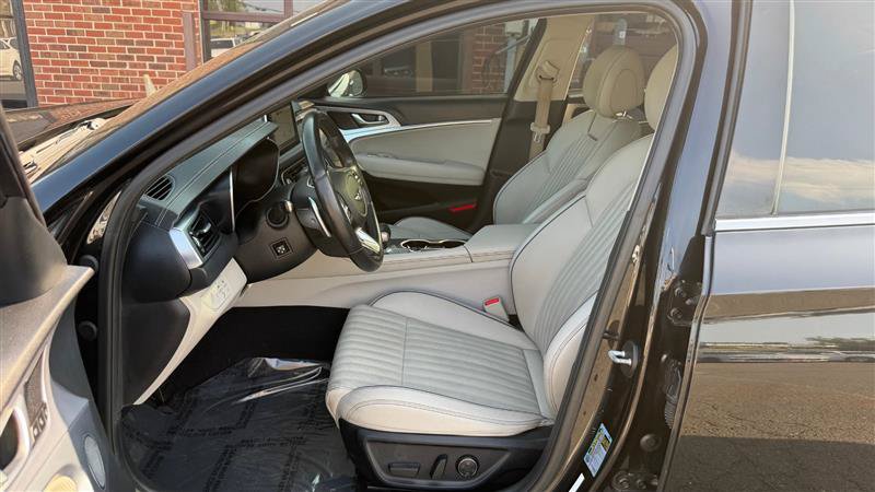 Used 2019 Genesis G70 2.0T Advanced w/ Elite Package RWD image 29