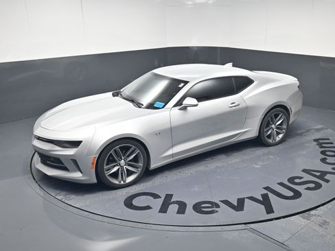 Used 2017 Chevrolet Camaro LT w/ RS Package image 12
