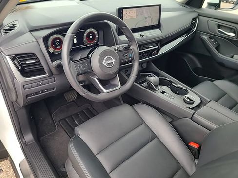 Used 2024 Nissan Rogue SL w/ SL Premium Package AWD/4WD image 14