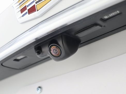 Used 2022 Cadillac XT6 Premium Luxury image 28