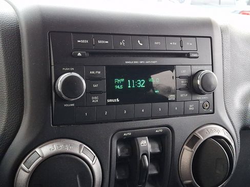 Used 2015 Jeep Wrangler Unlimited Sport w/ Quick Order Package 24S image 16