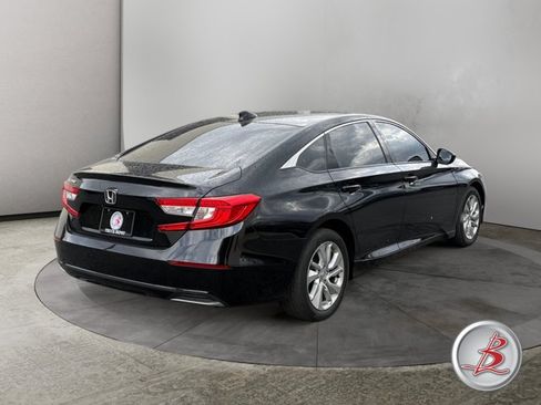 Used 2019 Honda Accord LX image 7