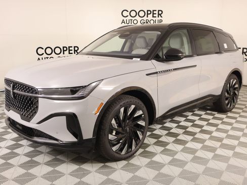New 2026 Lincoln Nautilus Reserve AWD/4WD image 19