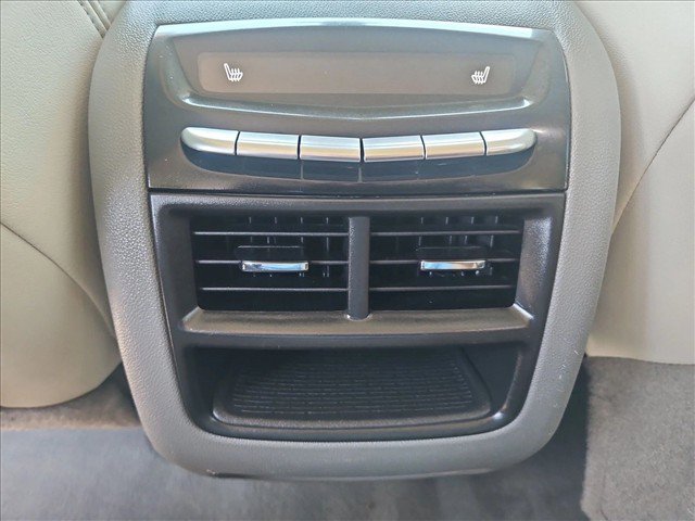 Used 2021 Cadillac XT5 Premium Luxury FWD image 19