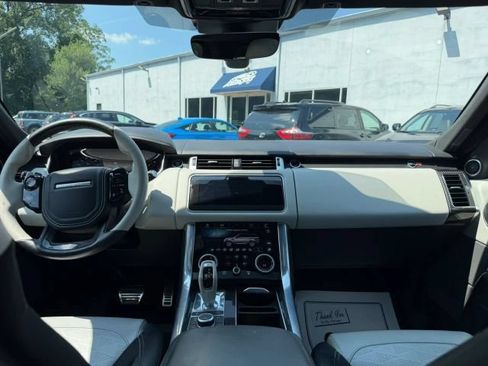 Used 2018 Land Rover Range Rover Sport SVR AWD/4WD image 16