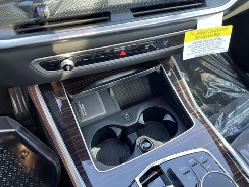 New 2026 BMW X5 xDrive40i w/ M Sport Package image 10