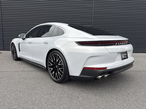 Certified 2026 Porsche Panamera image 3