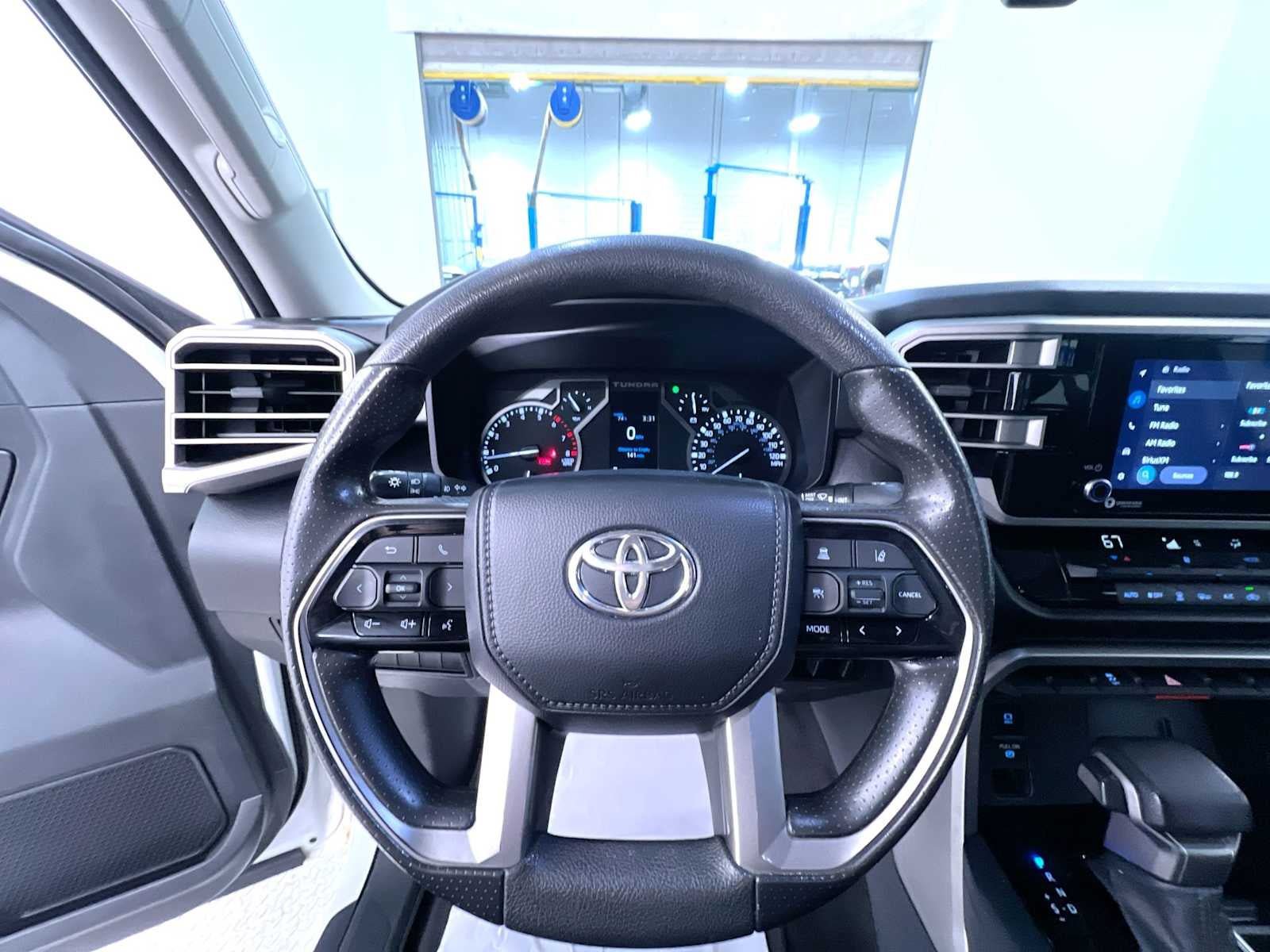 Used 2022 Toyota Tundra SR5 AWD/4WD image 15