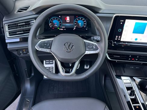 New 2026 Volkswagen Atlas SE FWD image 12