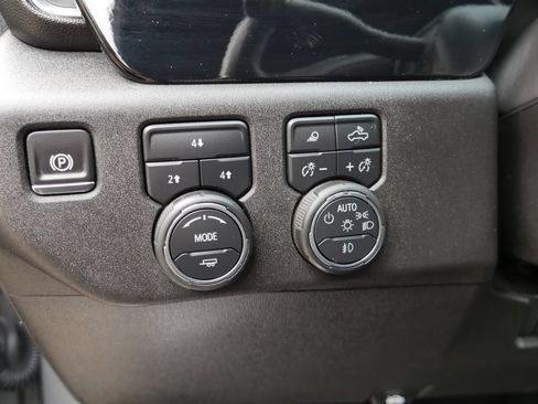 Used 2025 Chevrolet Silverado 2500 LT w/ Safety Package AWD/4WD image 29