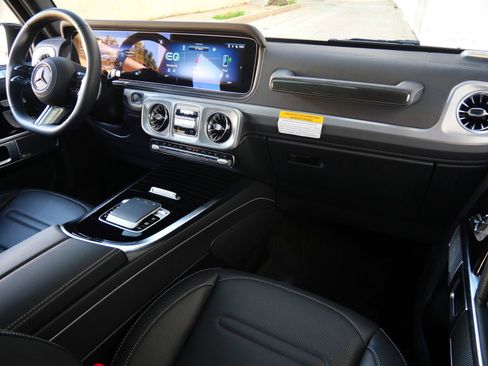 Used 2025 Mercedes-Benz G 580 w/ EQ Technology image 20