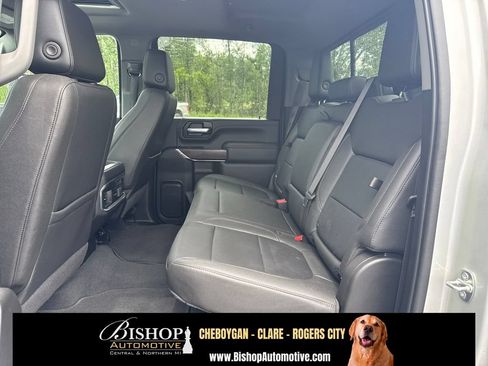 Used 2023 GMC Sierra 2500 SLT w/ SLT Convenience Package AWD/4WD image 17