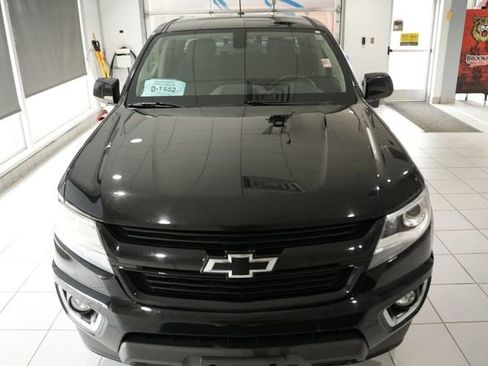 Used 2019 Chevrolet Colorado Z71 w/ Z71 Midnight Edition image 6