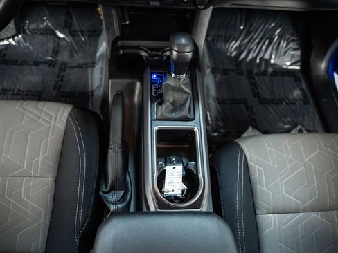 Used 2022 Toyota Tacoma TRD Sport image 37