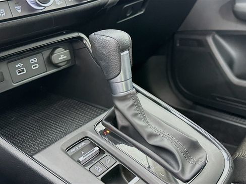 Used 2024 Honda CR-V EX image 17