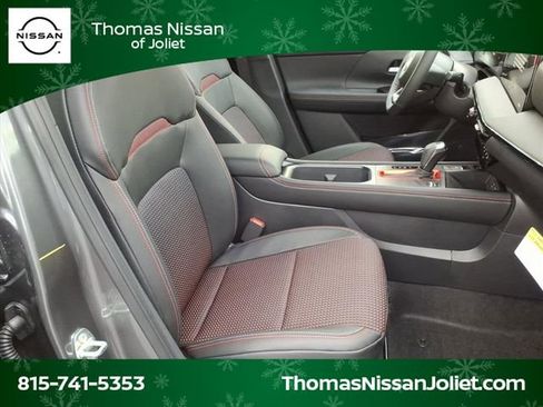 New 2026 Nissan Kicks SR w/ Cold Weather Package image 17