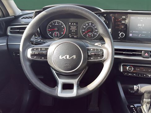 Used 2023 Kia K5 LXS FWD image 16