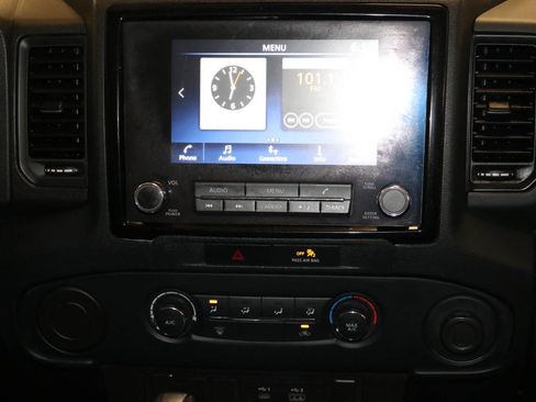 Used 2022 Nissan Frontier S image 28