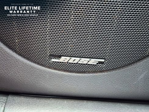 Used 2005 Chevrolet SSR w/ Preferred Equipment Group RWD image 24