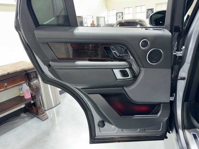 Used 2020 Land Rover Range Rover HSE AWD/4WD image 15