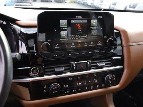 Used 2023 Nissan Pathfinder Platinum w/ Lighting Package (N92) AWD/4WD image 18