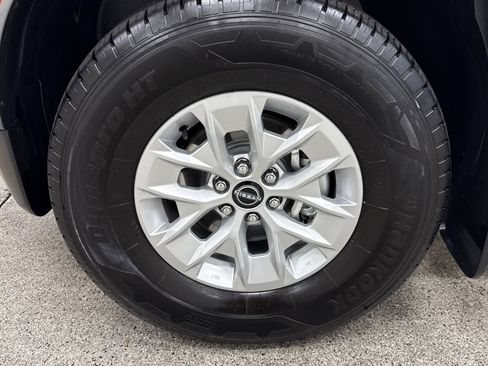 Used 2025 Nissan Frontier S image 2