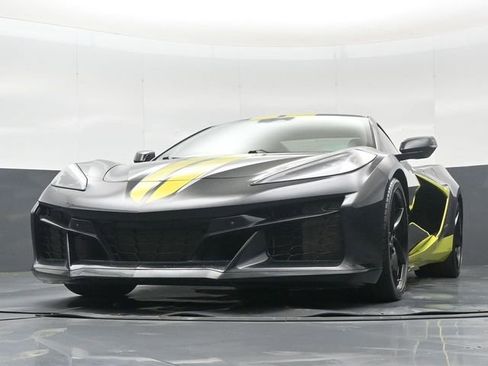 Used 2024 Chevrolet Corvette E-Ray AWD/4WD image 38