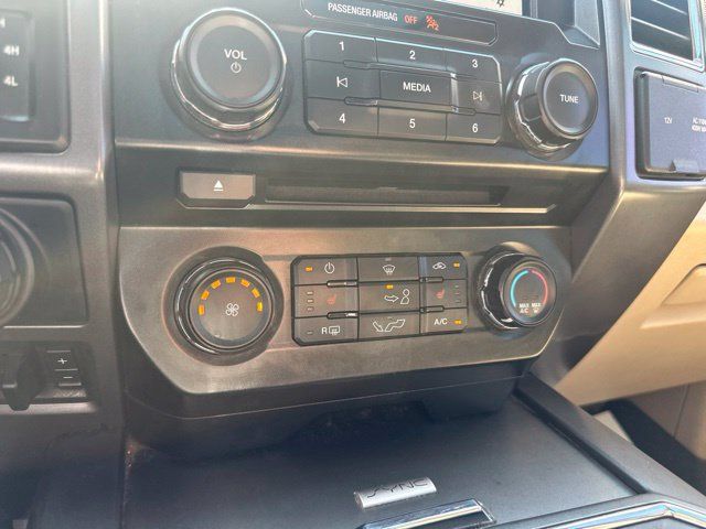 Used 2016 Ford F150 XLT w/ Equipment Group 302A Luxury AWD/4WD image 43