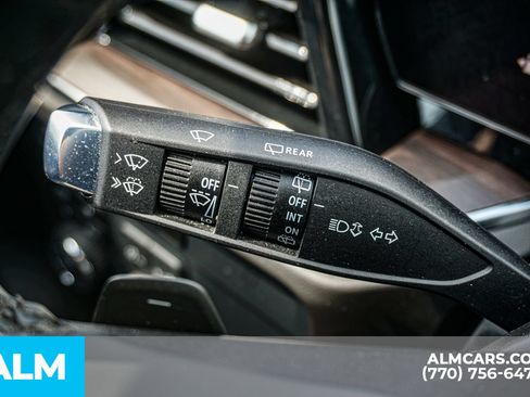 Used 2025 Chevrolet Tahoe LT AWD/4WD image 34