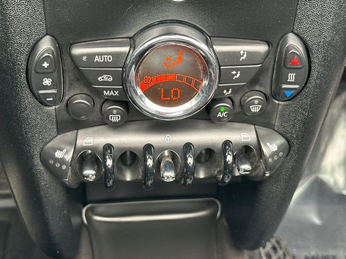 Used 2012 MINI Cooper Roadster Base image 19