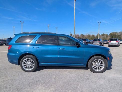 Used 2024 Dodge Durango GT image 2