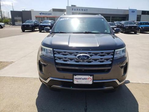 Used 2018 Ford Explorer Limited w/ Equipment Group 301A AWD/4WD image 10