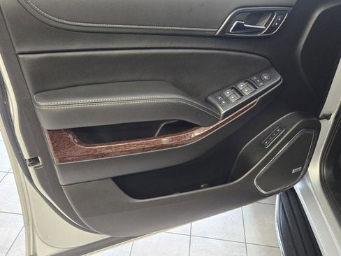 Used 2019 GMC Yukon XL SLT image 18