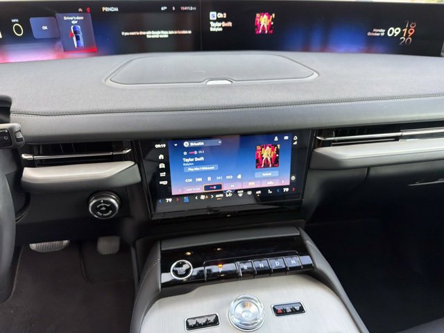 Certified 2025 Lincoln Navigator Reserve w/ Jet Appearance Package AWD/4WD image 29