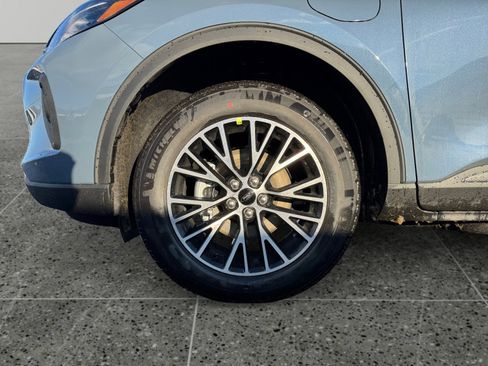 New 2026 Ford Escape SE image 14