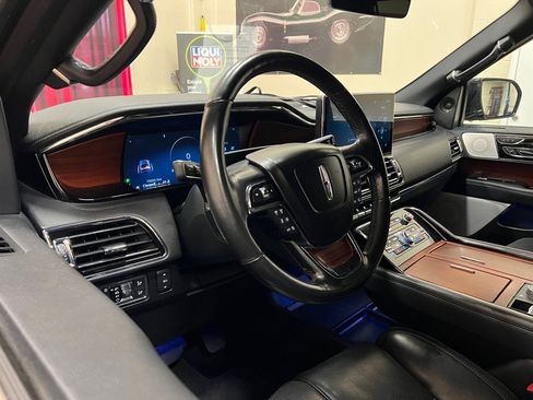 Used 2022 Lincoln Navigator L Reserve image 15