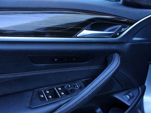 Used 2022 BMW 530i w/ Convenience Package image 12