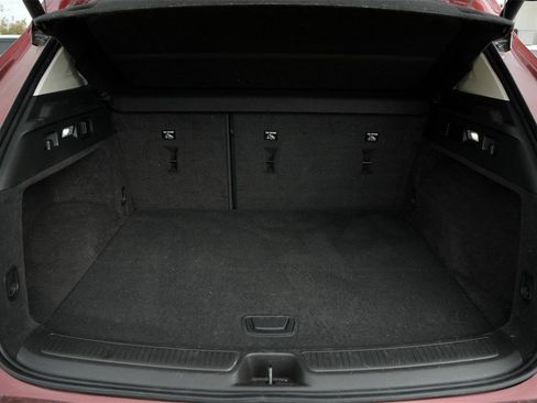 Used 2022 Buick Envision Essence w/ Technology Package I image 29