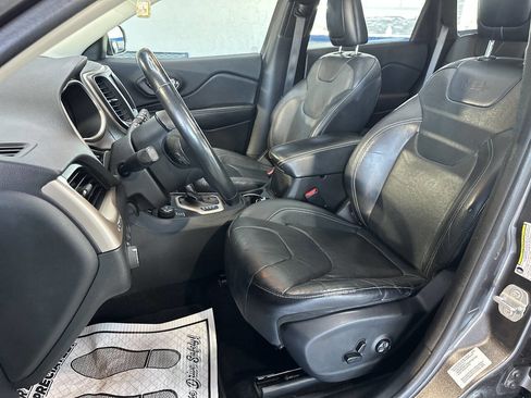 Used 2014 Jeep Cherokee Limited w/ Luxury Group image 15