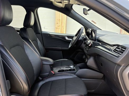 Used 2025 Ford Escape ST-Line FWD image 26