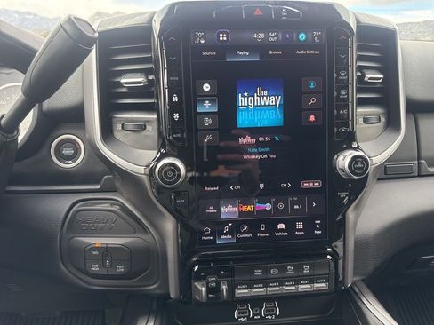 New 2026 RAM 2500 Big Horn AWD/4WD image 13