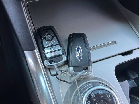 Used 2021 Ford Explorer Limited w/ Equipment Group 301A image 28