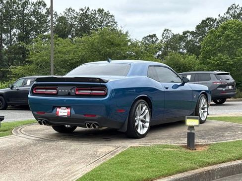 Used 2021 Dodge Challenger R/T Scat Pack w/ Driver Convenience Group RWD image 7