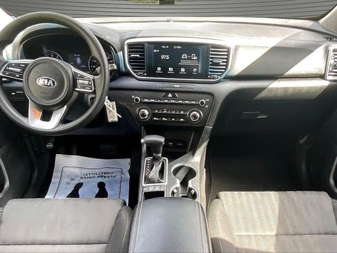 Used 2020 Kia Sportage LX image 7
