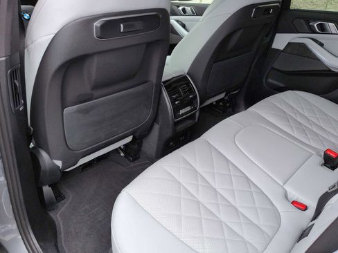 Used 2025 BMW X5 xDrive50e w/ Executive Package image 19