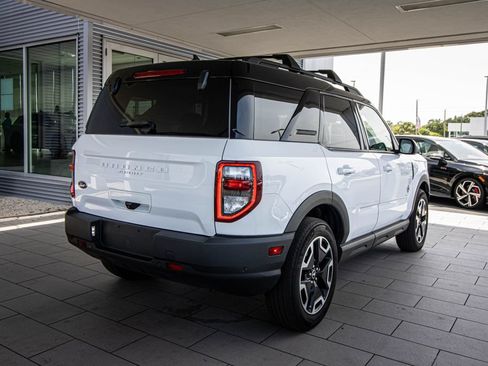 Used 2021 Ford Bronco Sport Outer Banks w/ Outer Banks Package (96D) AWD/4WD image 2